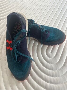 Under Armour Charged Bandit 2 Sneakers with Coral Logo Sz 11 Men’s